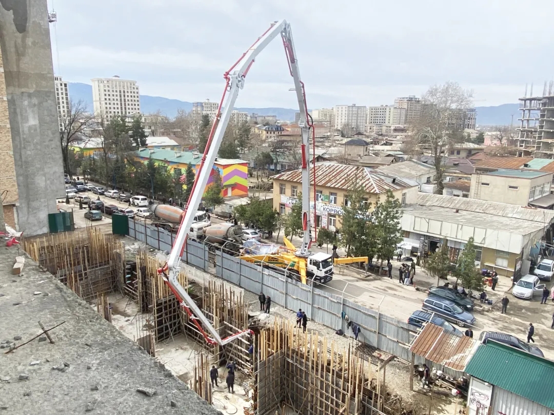 筑梦“蓝海”！星空官网泵车“圈粉”中亚！