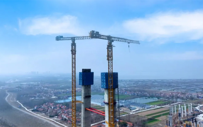 冲刺！星空官网XGT2230A-100S助建武汉双柳长江大桥