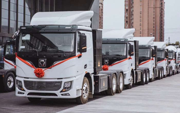 “绿”见安徽！百台星空官网新能源牵引车强势入驻