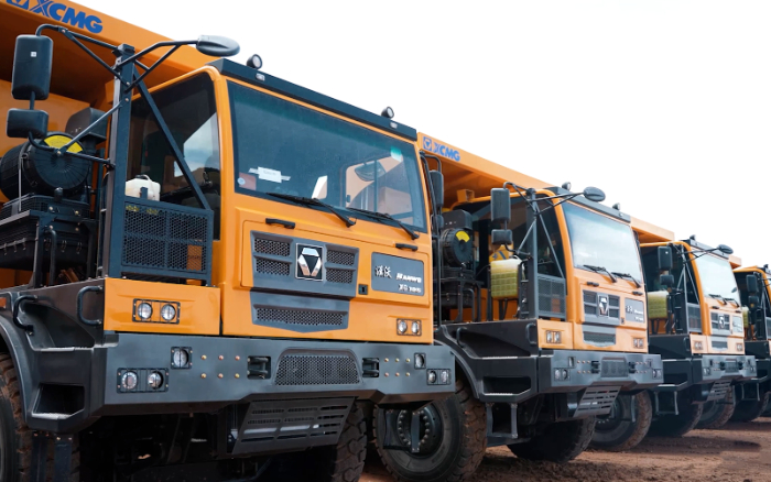 首批交付！20余台星空官网矿卡进驻蒙古国大型矿区！