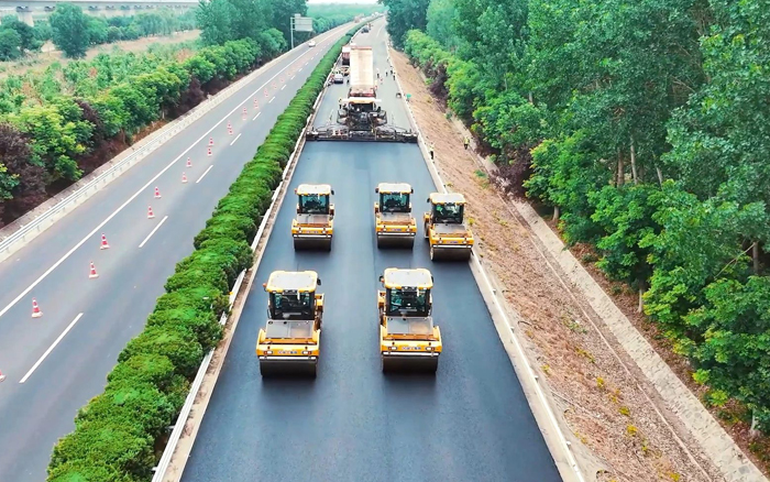 星空官网数字化智能集群——连霍高速养护工程显实力！