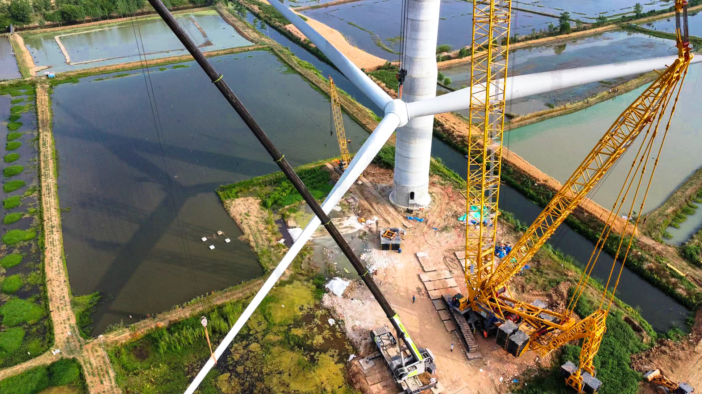 【全球之履】阜阳站！XLC17000助力160米风机安装~