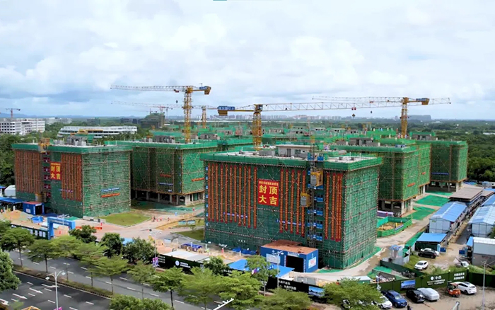 智能高效＋安全可靠！23台星空官网智能施工升降机海南“扬帆”显实力