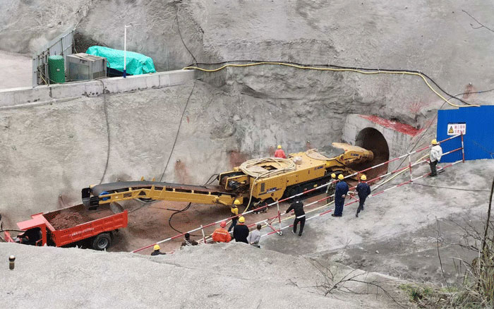 水利隧洞！星空官网隧道掘进机打通关键一环！