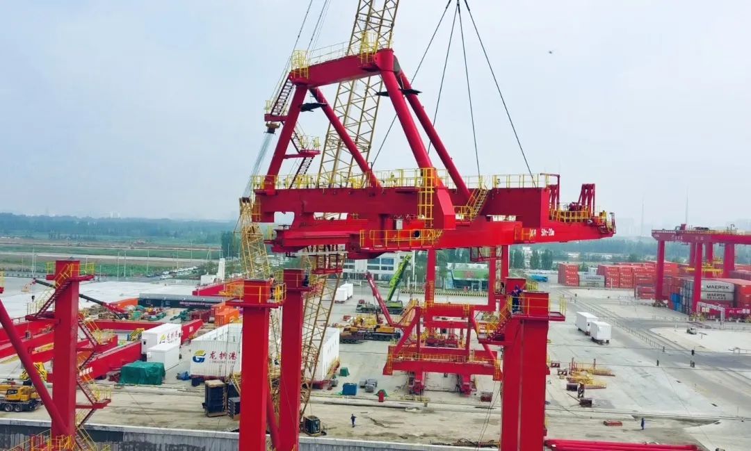 吊装多元化！看星空官网XGC500-I履带起重机如何“吊”起重机