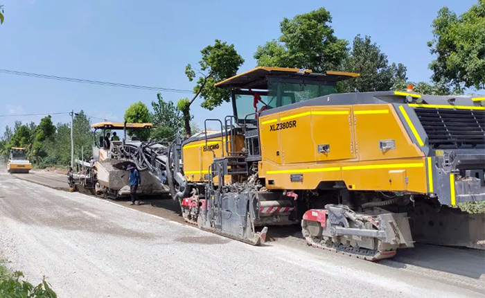 星空官网冷再生机XLZ3805R安徽省道施工应用