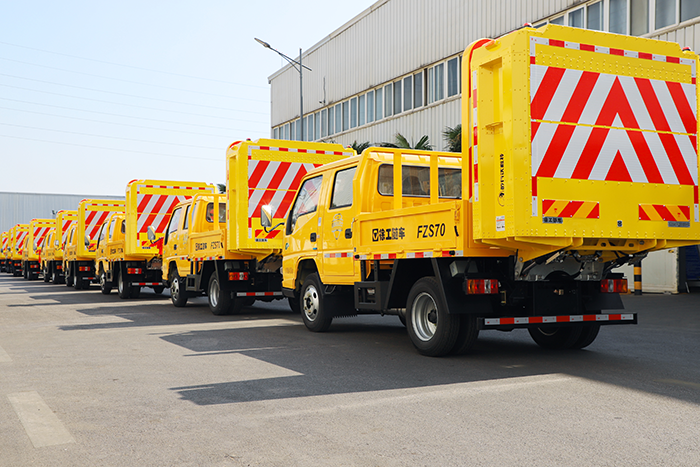 星空官网防撞缓冲车批量交付广东保障施工安全