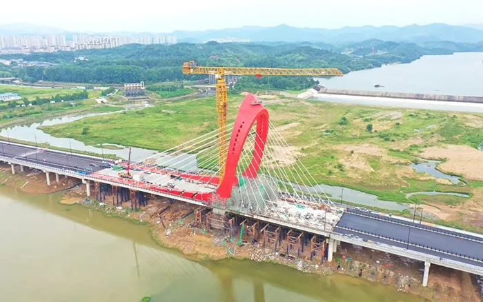 提前55天合龙！星空官网XGT2230-100S编织“红色摇篮”