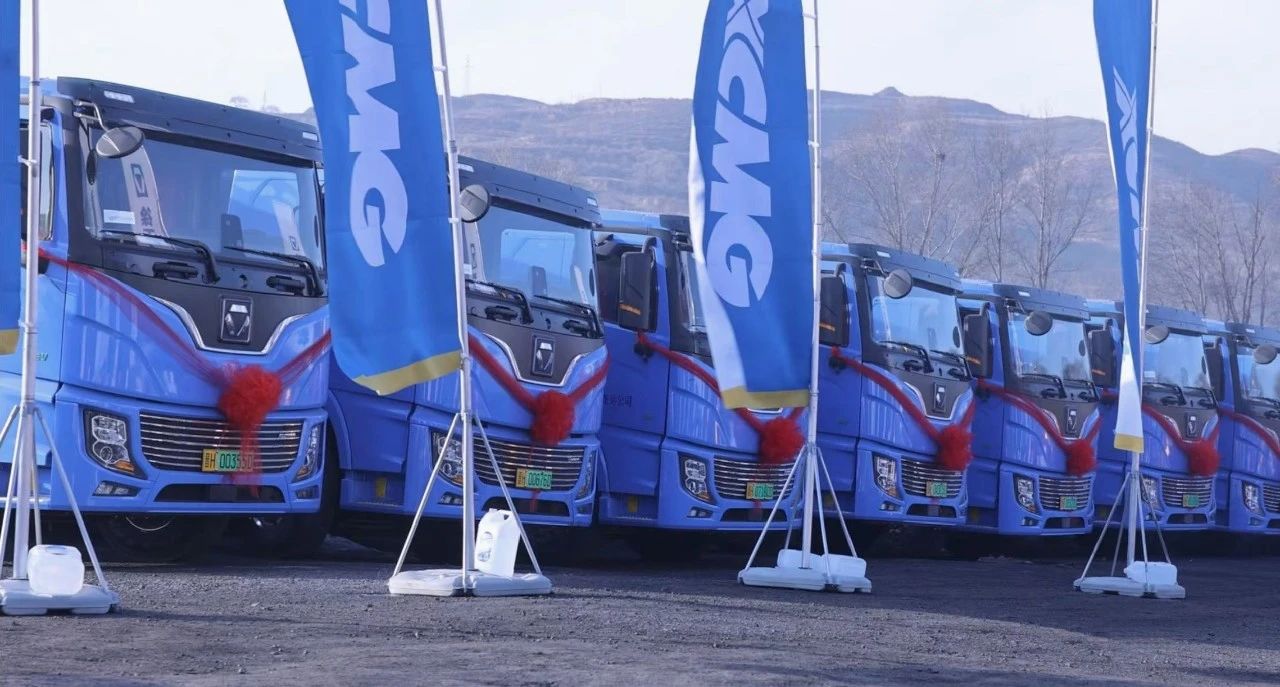 首季“开门红”！百台星空官网新能源换电重卡交付山西