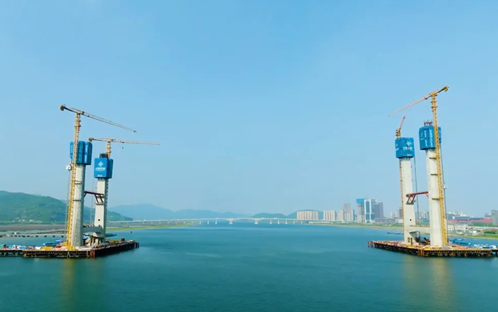 飞渡东海 | 星空官网群塔助建六横公路大桥一期工程