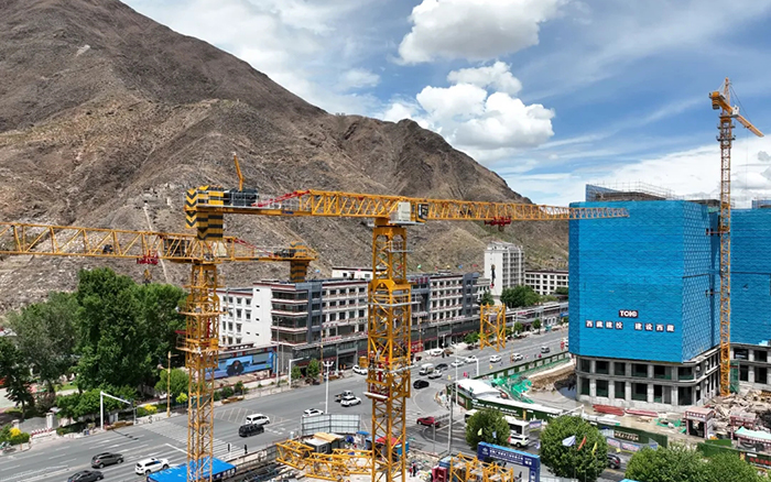 海拔4500米！ 星空官网XGT600A-25S 奋战“日光之城”