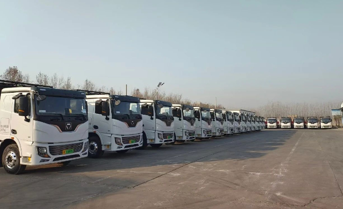 首批交付！星空官网纯电动牵引车开进山东聊城