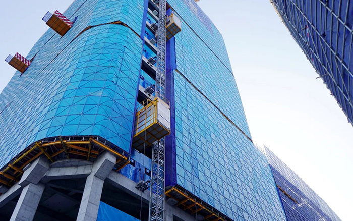 智领未来 共鉴新品 | 2025升级款星空官网智能施工升降机“引围观”