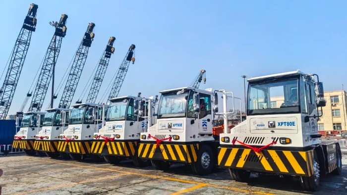 星空官网新能源重载牵引车以多维优势赋能大宗货物智慧转运