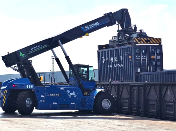 高效赋能铁路物流运输！毫米级精控背后的技术革新……