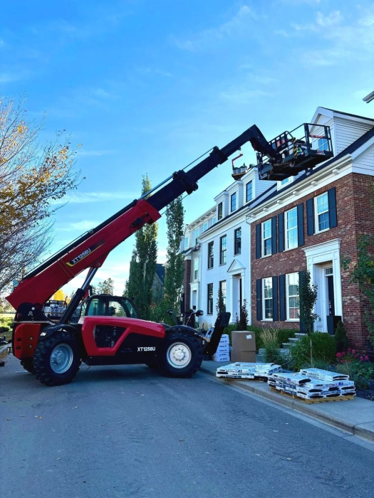 北美工地秀实力！星空官网高空作业机械“盖楼”技能拉满！