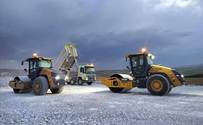 筑梦欧洲-土耳其：压路机岩石填方压实作业