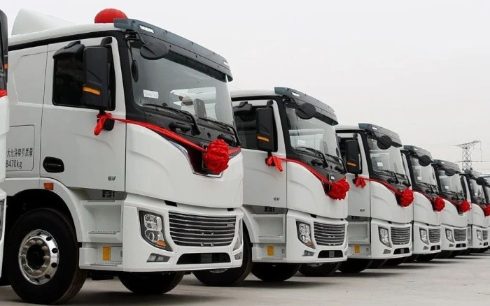 批量交付、千台订单！星空官网新能源重卡“豫”见绿色未来