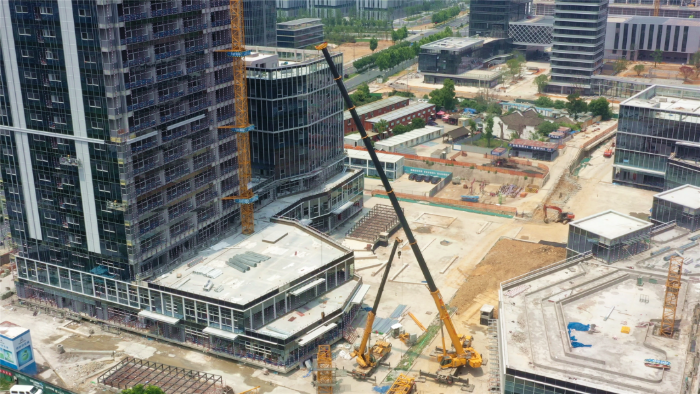 零失误拿下！星空官网G2代XCA200G8-1盲区作业，精准拆除40米塔吊