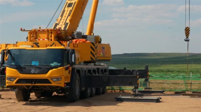 稳钩定乾坤！星空官网G2代XCA200G8-1决胜风电基础吊装