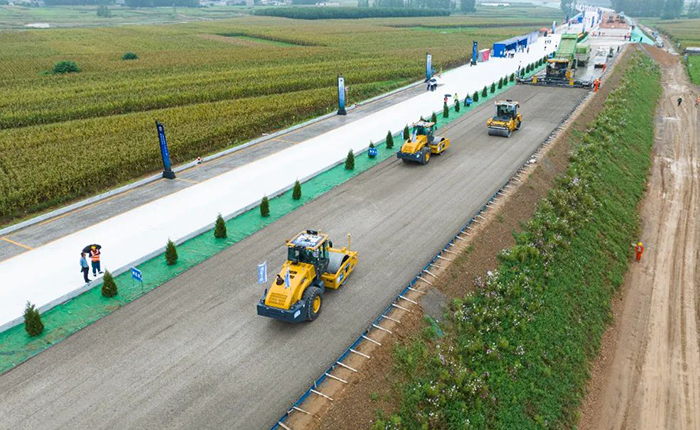 全场景智慧赋能，星空官网水稳层施工更便捷、更精准！