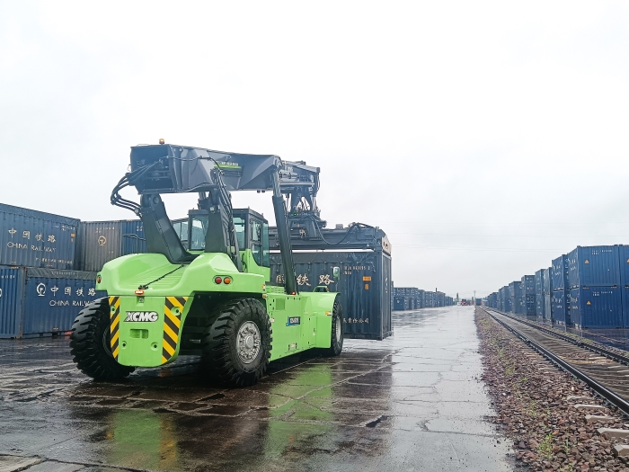 再添“新战力”！铁路干线物流的绿色引擎