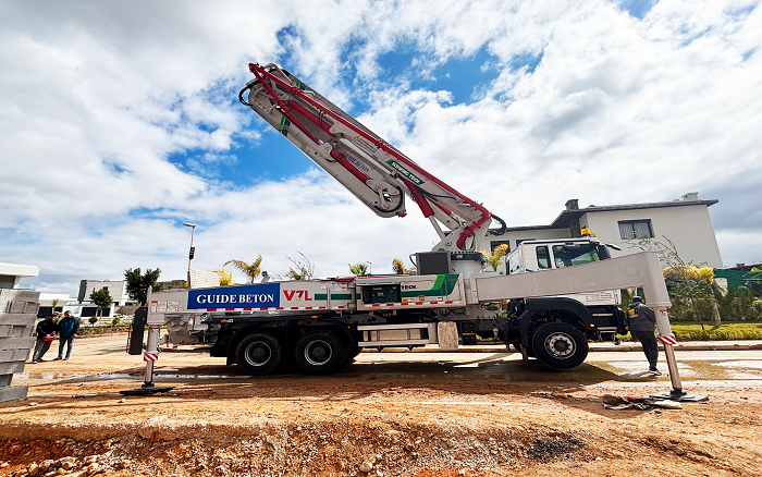 卓越性能|星空官网XS43泵车助建摩洛哥！