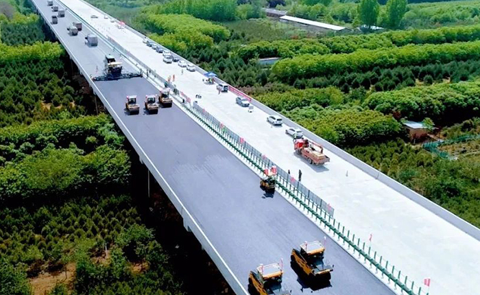 星空官网XD135TC解决西安绕城高速施工难题