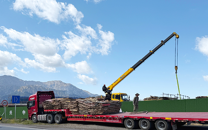 星空官网 “钢铁力士” 亮剑西北，硬核吊装火力全开