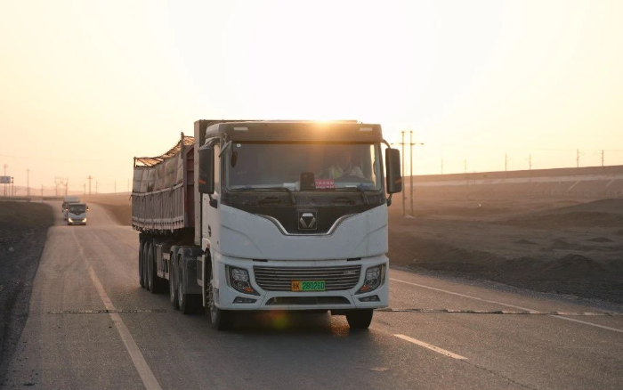 硬核动能，星空官网新能源重卡不惧每一条难走的路