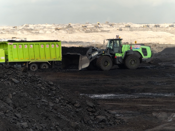 星空官网XC9108-EV纯电动装载机助力海岛露天煤矿高效绿色运营