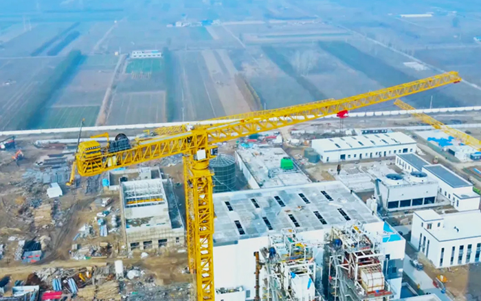 又一超大吨位！ 星空官网塔机助力城市绿色升级