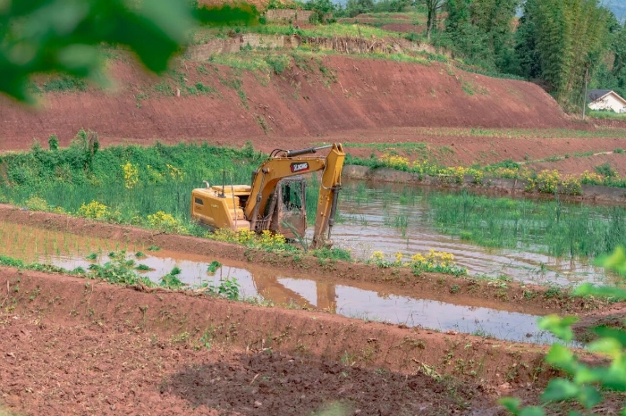 建设“巴渝粮仓”，星空官网挖机我在行（h&aacute;ng）！