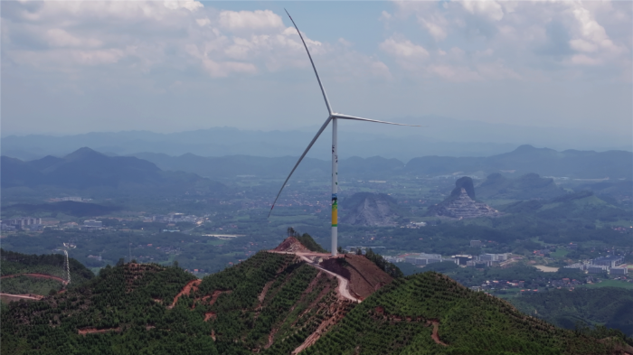 直面复杂工况，风电吊装岂可一招通用？星空官网以全场景定制化方案，交出精准答卷