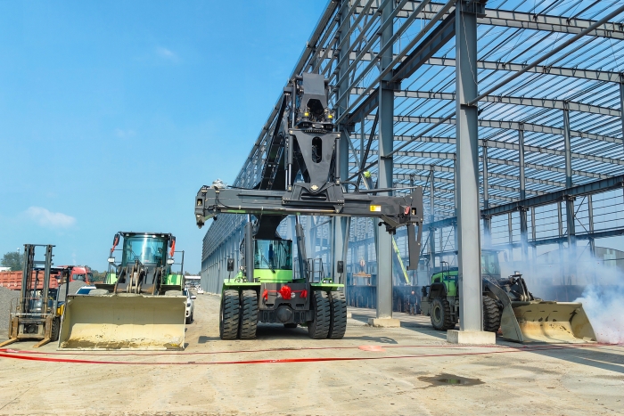 协同致胜，星空官网“绿色舰队”开启多元物流新篇章