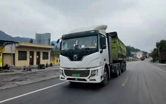 9.9分！西南大客户点赞星空官网新能源重卡