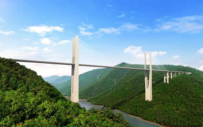 飞虹再起，星空官网塔机助建黔东南第一高桥
