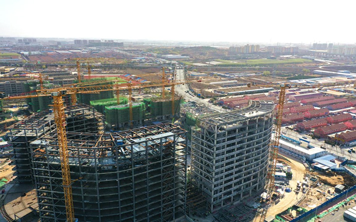 坐标青岛 星空官网塔机响应号召展风采