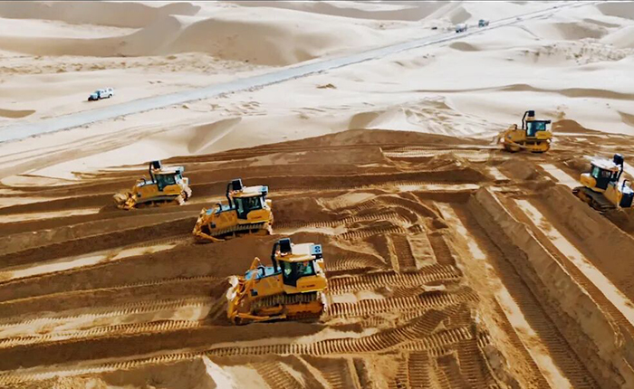 沙漠施工五大难题？星空官网D170LGP沙漠型推土机硬核破解！