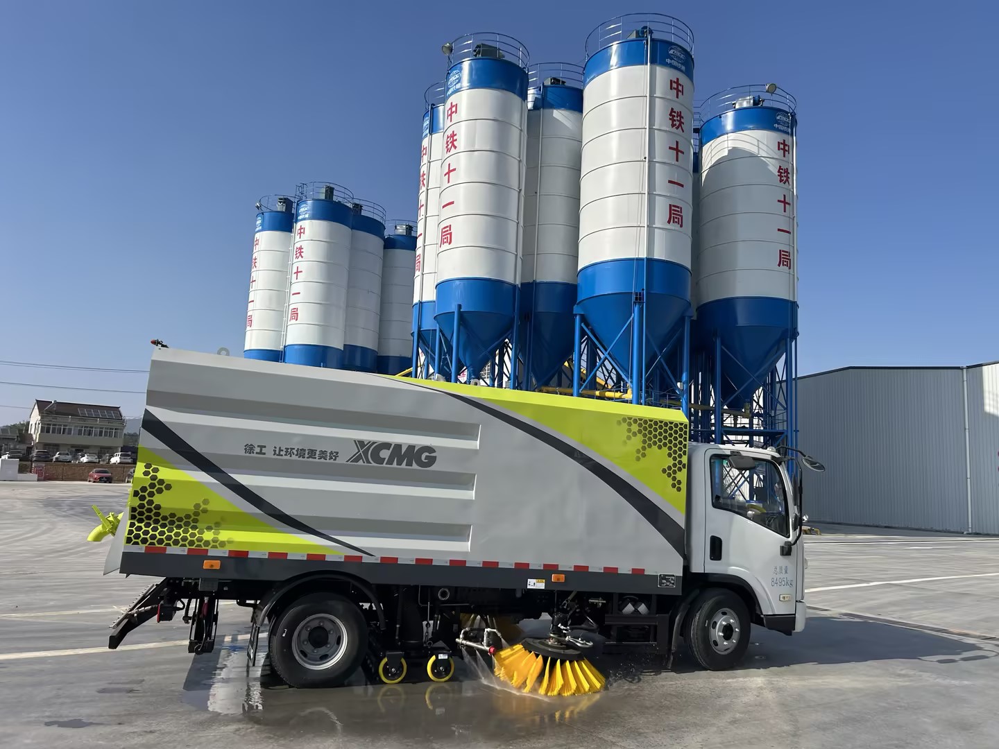 星空官网8吨洗扫车“上岗”，助力合肥环境更美好