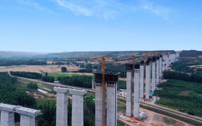 云端大片！看星空官网“进击的巨人”如何“牵线搭桥” ？