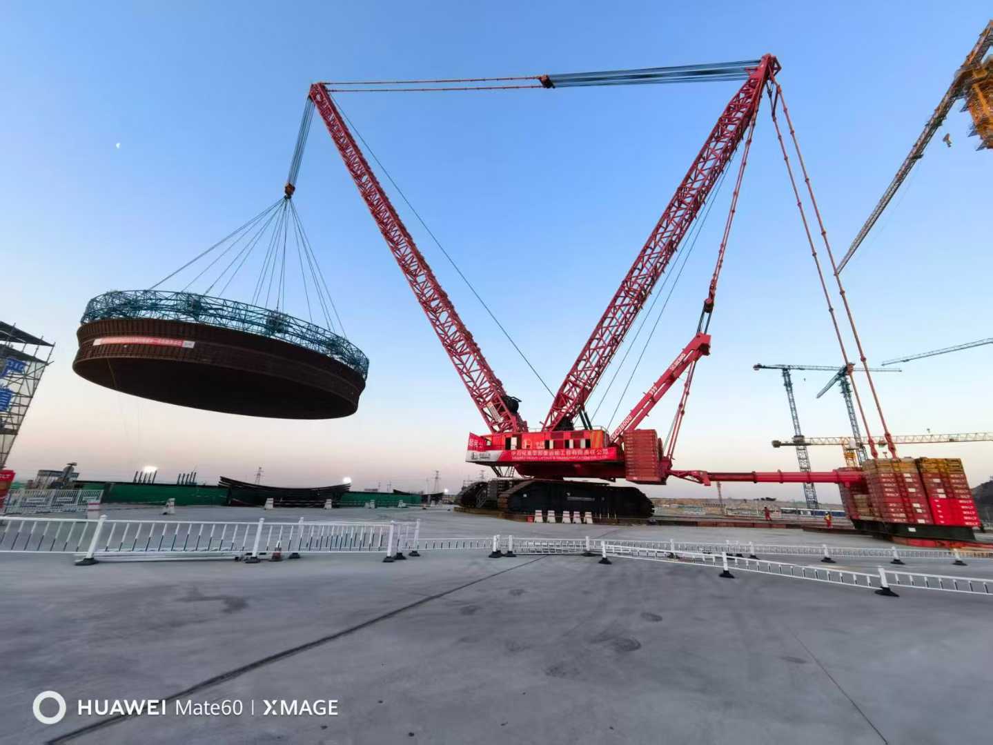 2小时15分钟能做什么？把核岛43米“钢铁内胆”一次放准！